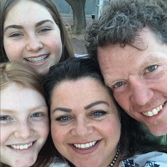 Meet your Posher, Ute - Picture 1 of 1